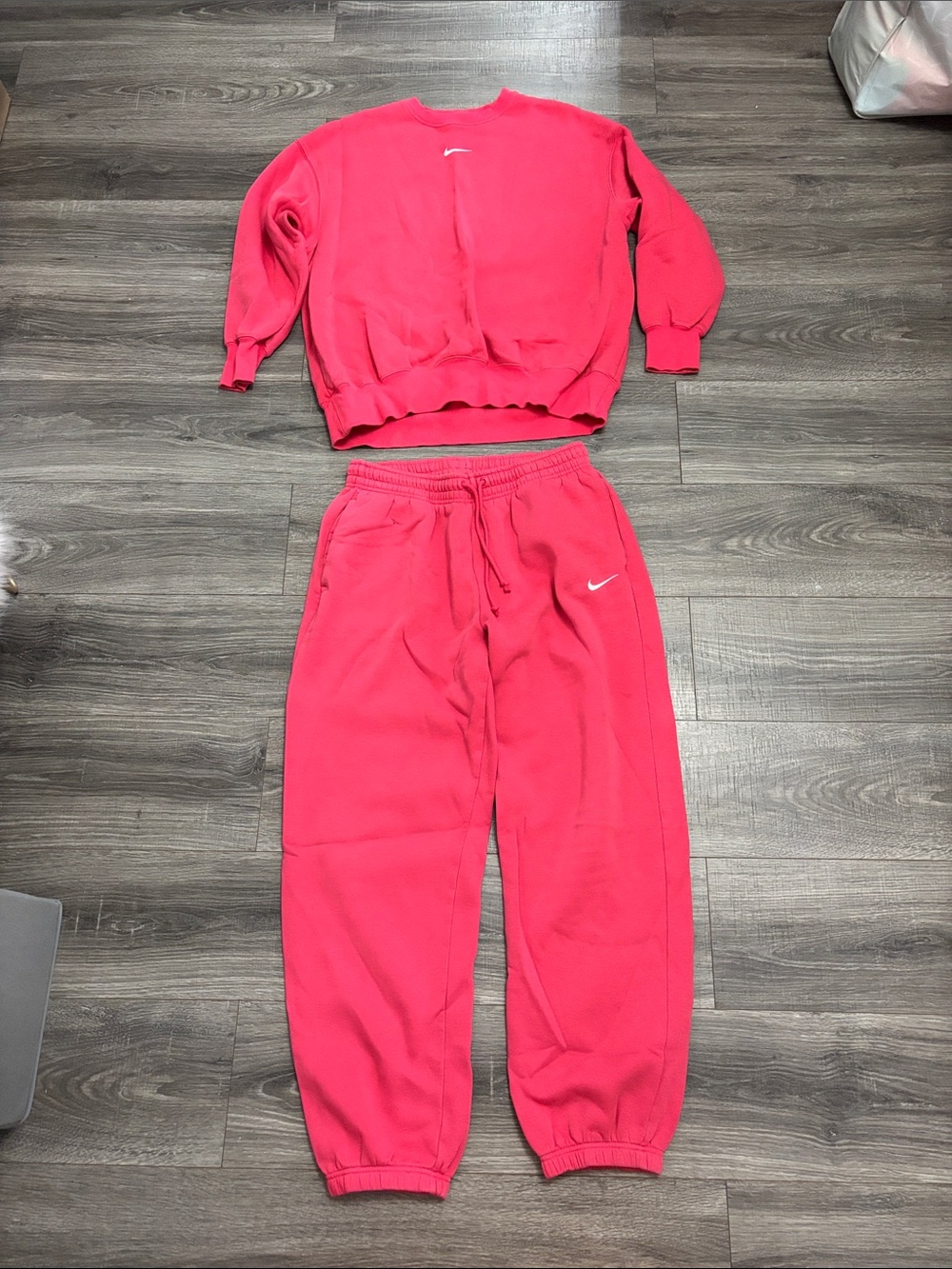 Nike Hot Pink Crewneck Sweatshirt and Joggers Set